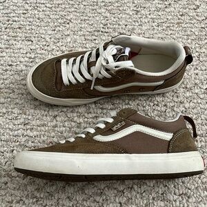 Vans Lizzie Armanto Brown Suede Shoes/ Size 9 Womens